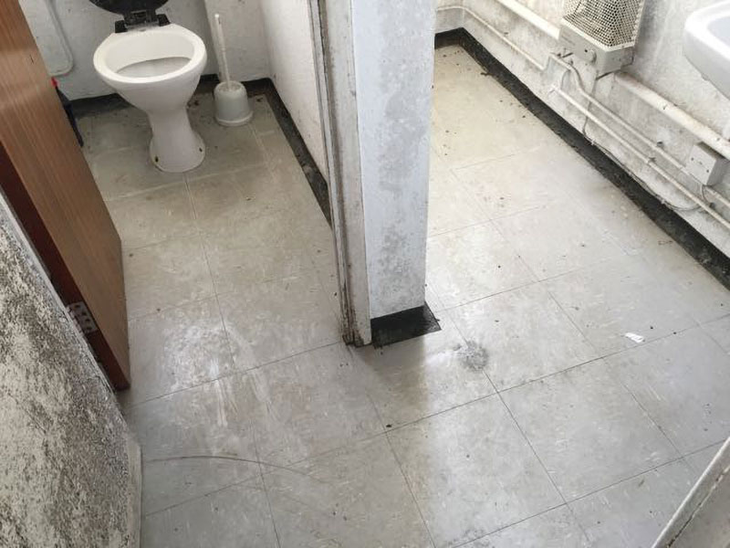 Vinyl Floor Tiles / Coverings