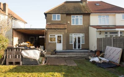 When was asbestos used in homes in the UK?